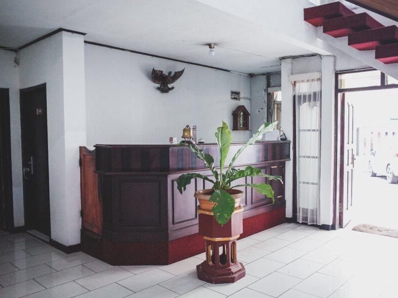 Reddoorz Near Taman Kota Lapang Merdeka סוקאבומי מראה חיצוני תמונה